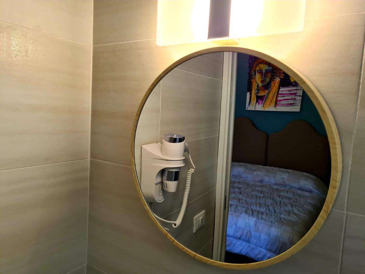 Al Primo Piano Bed And Breakfast Foggia Bagian luar foto