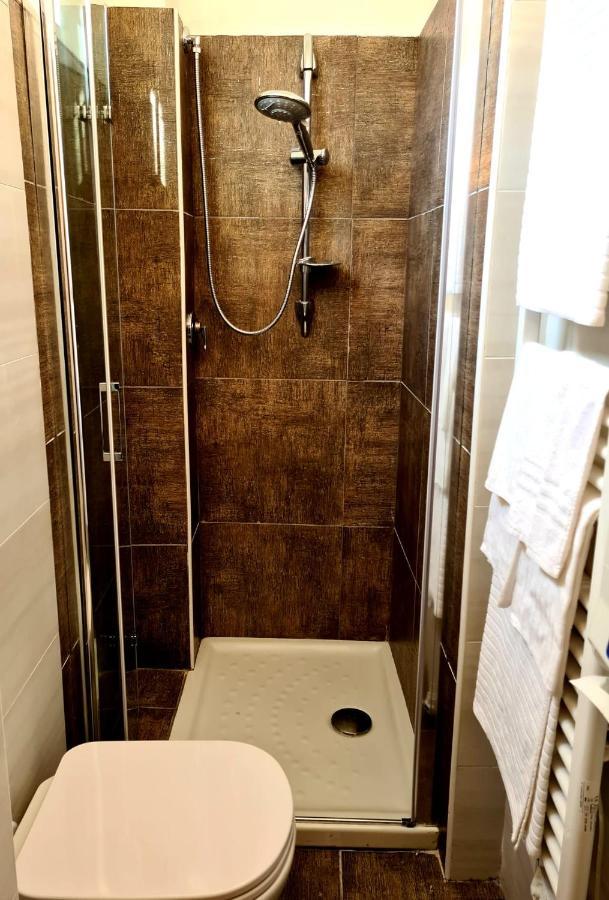 Al Primo Piano Bed And Breakfast Foggia Bagian luar foto